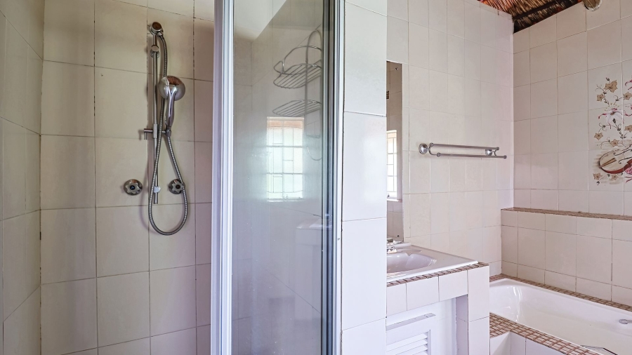 5 Bedroom Property for Sale in Protea Park North West